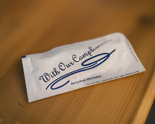 Predesigned water base wet napkins "7cm X 12cm" (box of 1000)